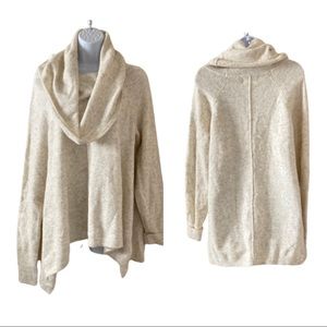 Rubí moon Oversize cowl neck cream sweater XL